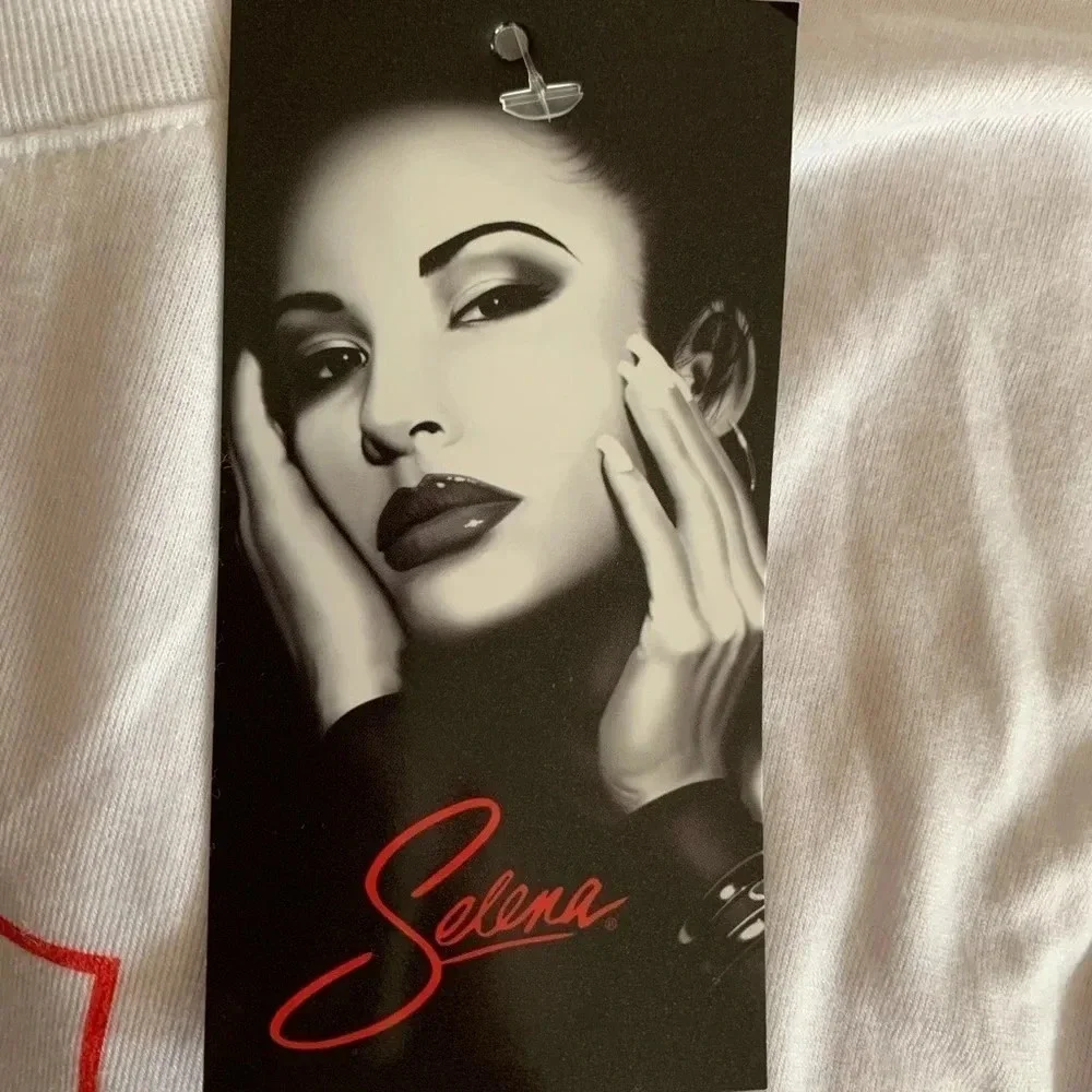 **NEW Selena Official Merchandise T-shirt - Picture 5 of 6
